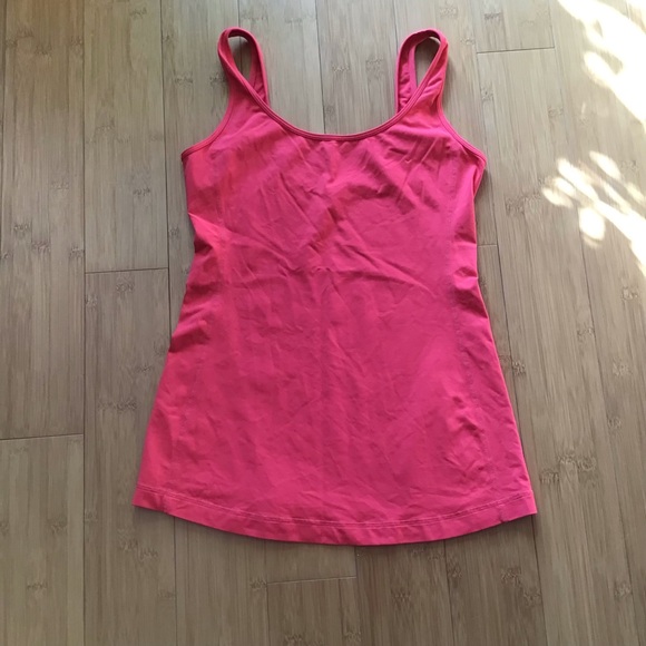 Lululemon Amaya Tank Alarming - Picture 5 of 6